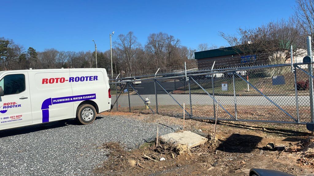 commercial chain link fence for roto rooter in Hickory, NC