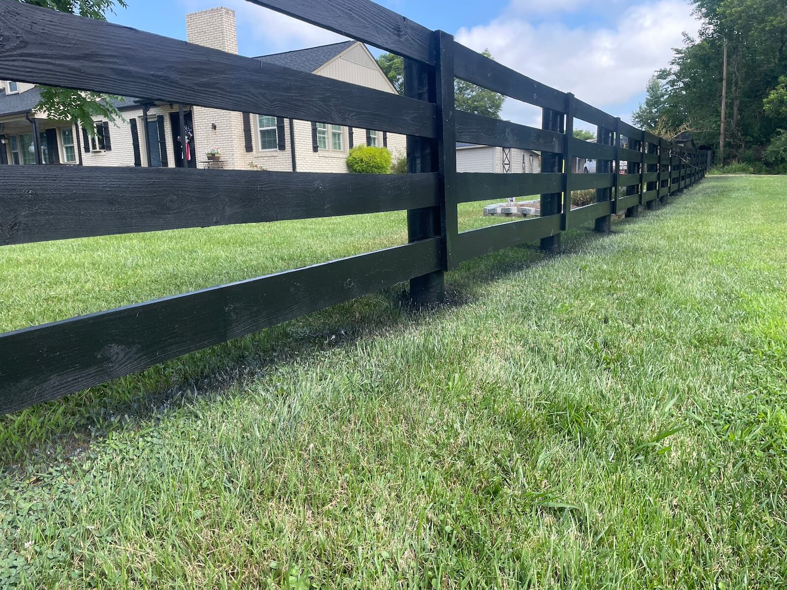 Fence satining | 4 boards Black horse fence | Black Label fence, LLC.