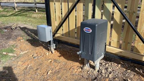 solar-powered-gate-operator